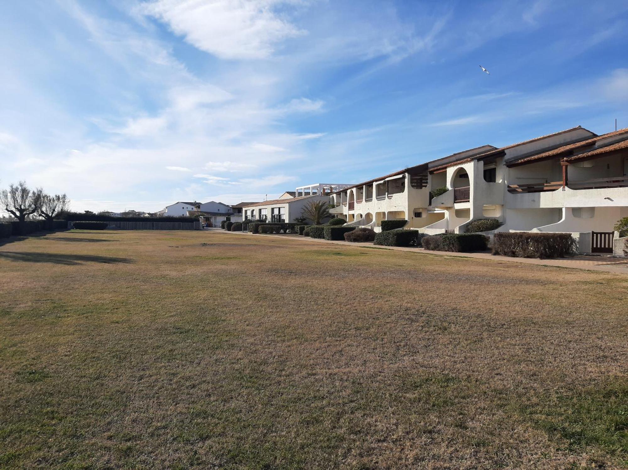 Appartement Front De Mer Avec Vue Et Acces Plage, Сент-Марі-де-ла-Мер Екстер'єр фото